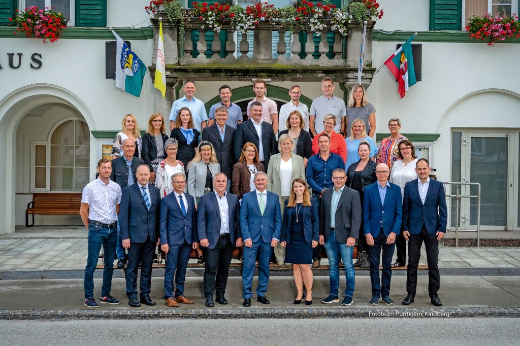 Ein Gruppenbild der Mitarbeiter der Hoheitsverwaltung.- Stand 2022